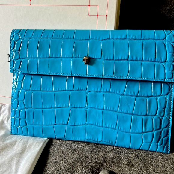 Alexander McQueen skull croc embossed clutch - Picture 1 of 8